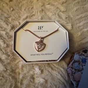 Elegant Rose Gold Pendant Necklace
